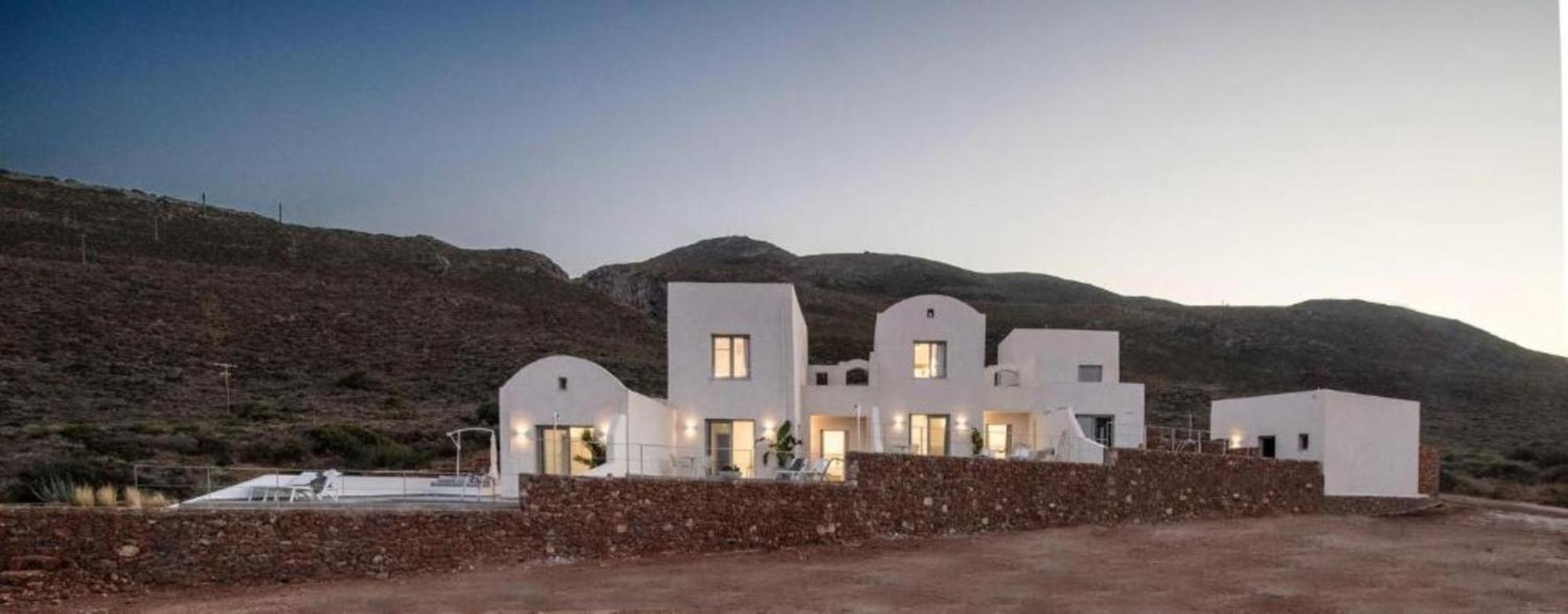 Makri Kythera Luxury - Private Pool Or Hot Tub Diakofti