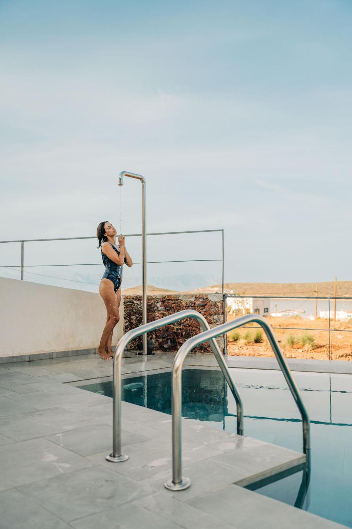 Makri Kythera Luxury - Private Pool Or Hot Tub Apartment