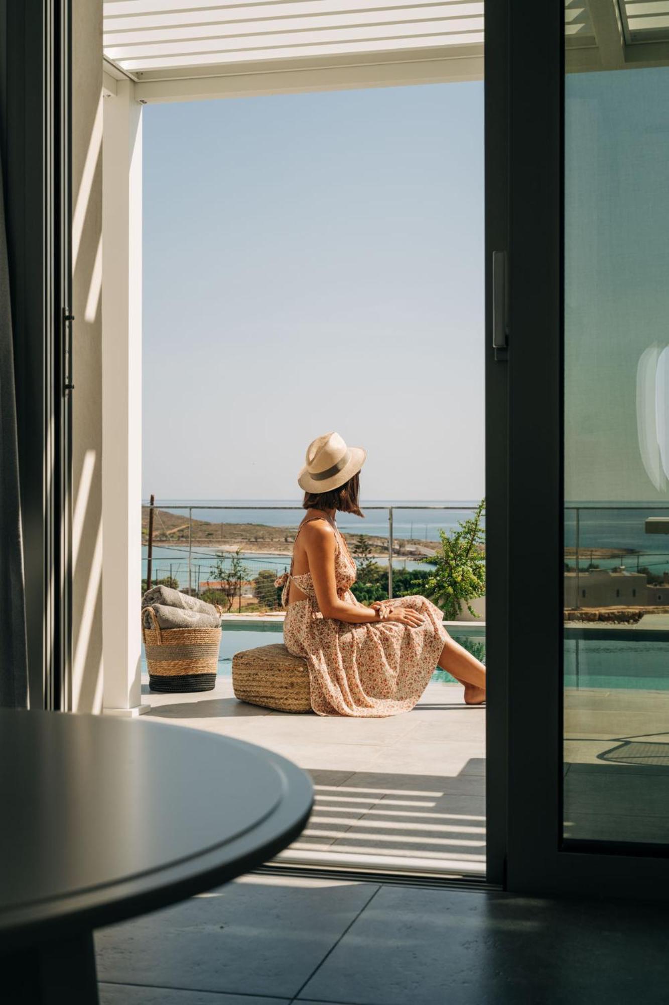 Makri Kythera Luxury - Private Pool Or Hot Tub Diakofti