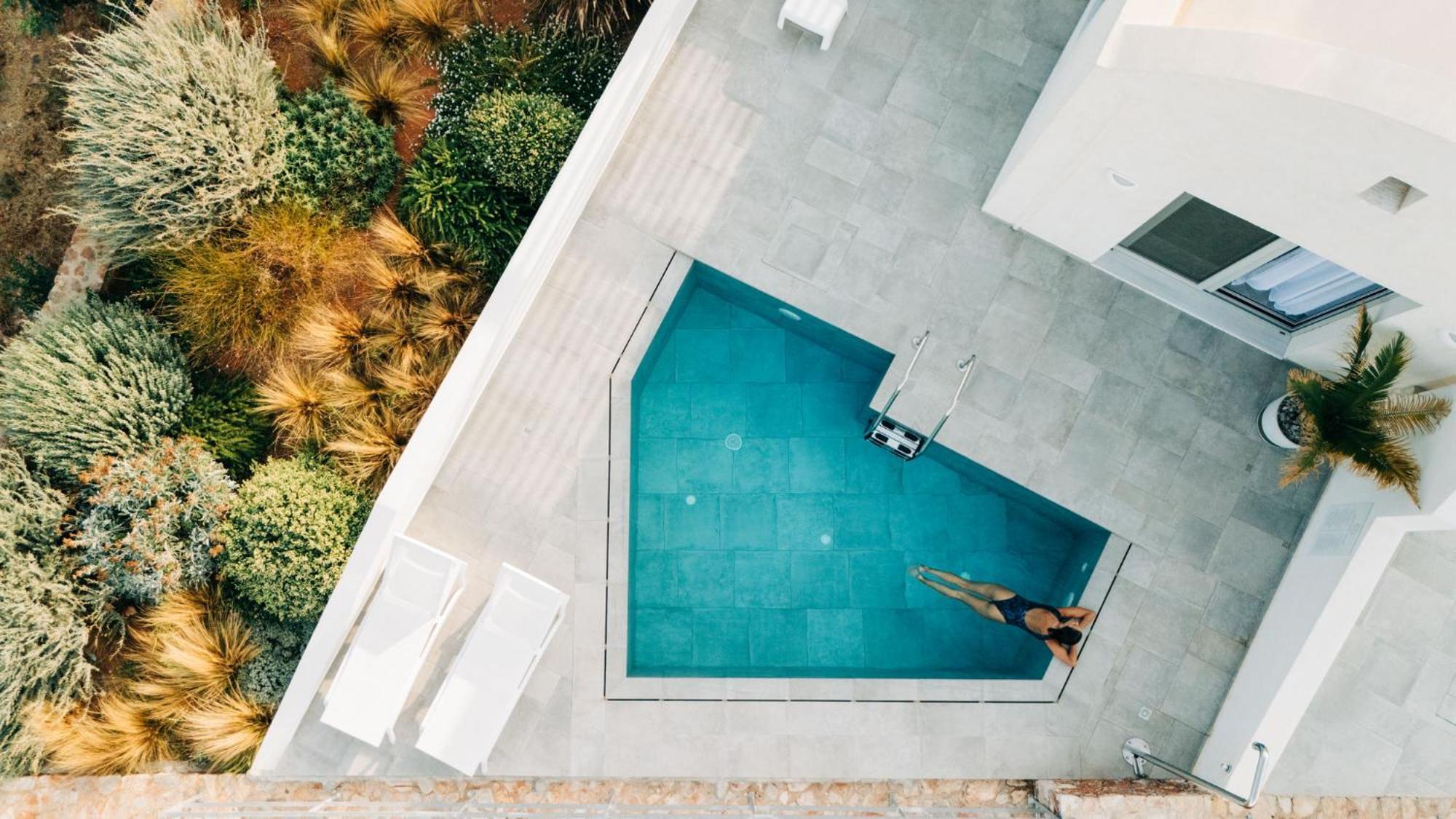 Makri Kythera Luxury - Private Pool Or Hot Tub Apartment *