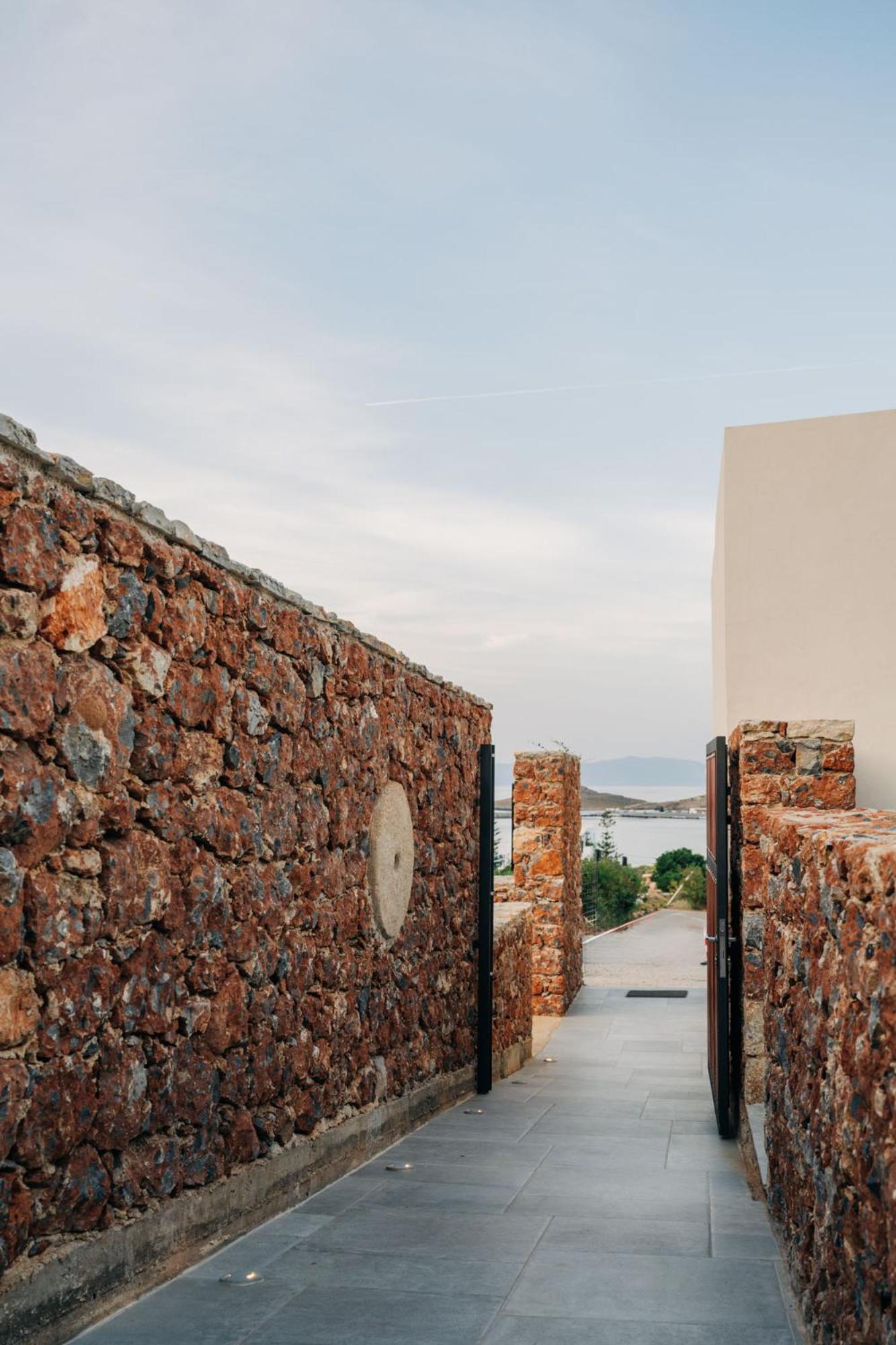Makri Kythera Luxury - Private Pool Or Hot Tub Apartment Diakofti