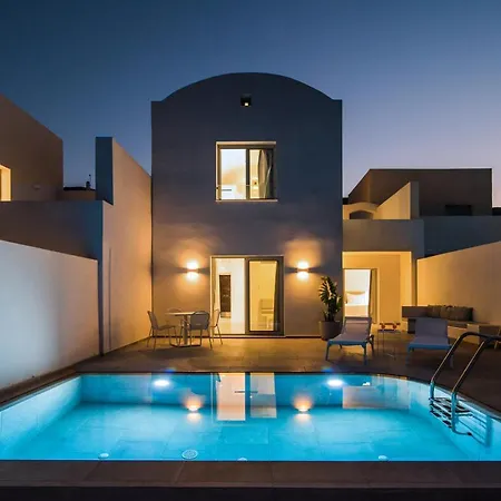 Makri Kythera Luxury Suites - Private Pool Or Hot Tub Suites Диакофти Экстерьер фото
